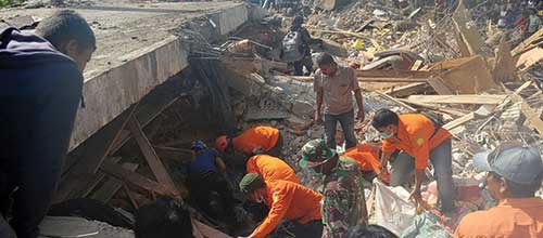 صدها اندونزیایی قربانی زلزله ۵/۶ ریشتری