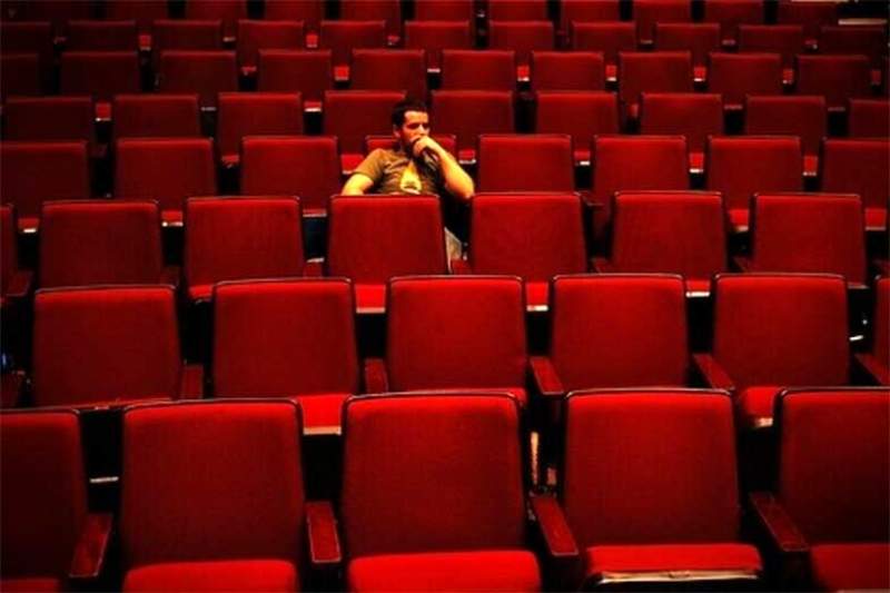 درمان درد سینماها افزایش قیمت بلیت است؟